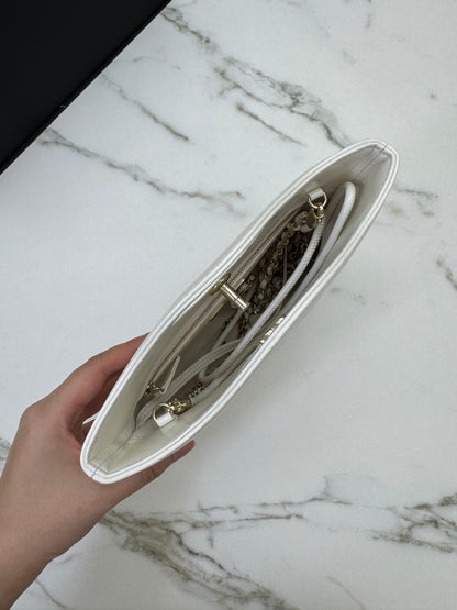 CHANEL Mini 31Bag 油蠟羊皮 白色 新版