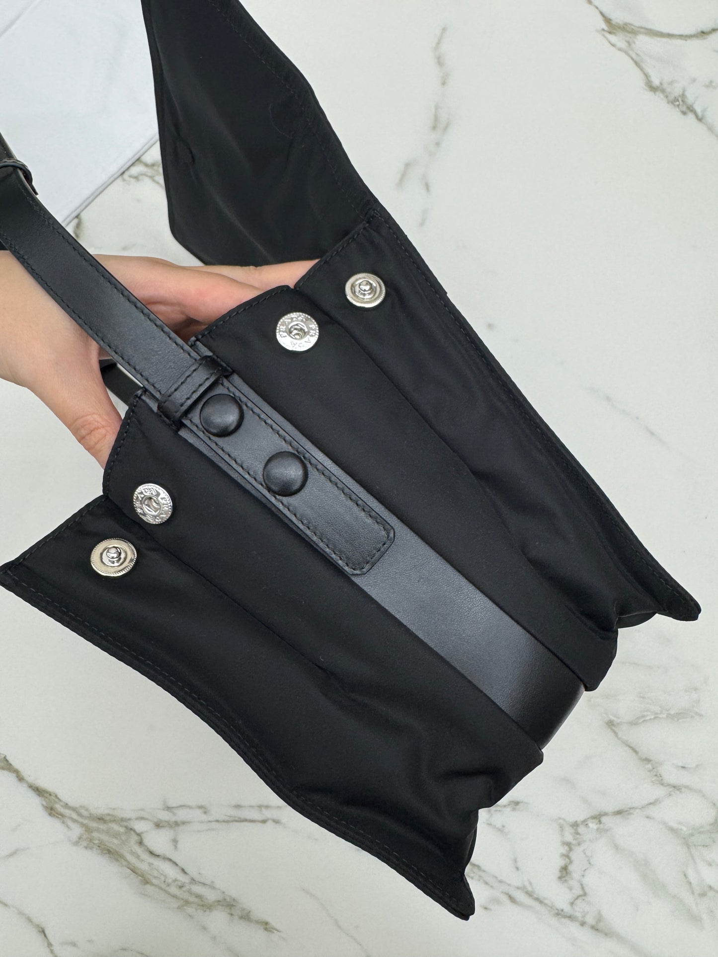 PRADA Cini 郵差包黑色 Medium