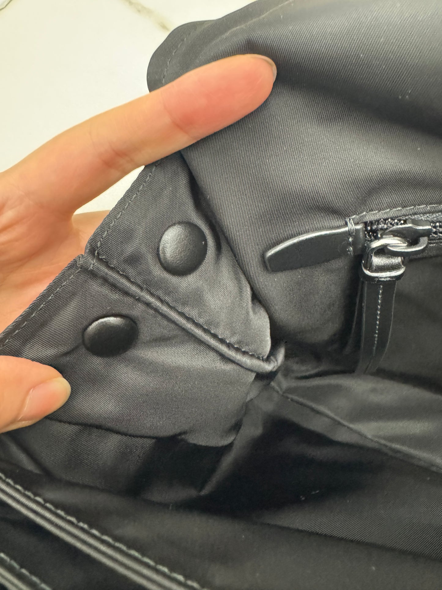 PRADA Cini 郵差包黑色 Medium