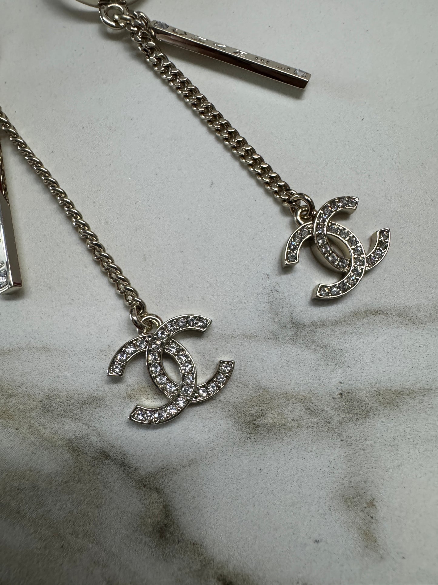 CHANEL 21P 淺金色流蘇耳環