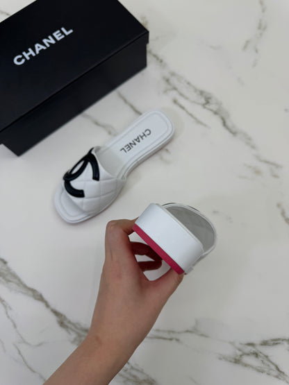 CHANEL 中古康鵬拖鞋