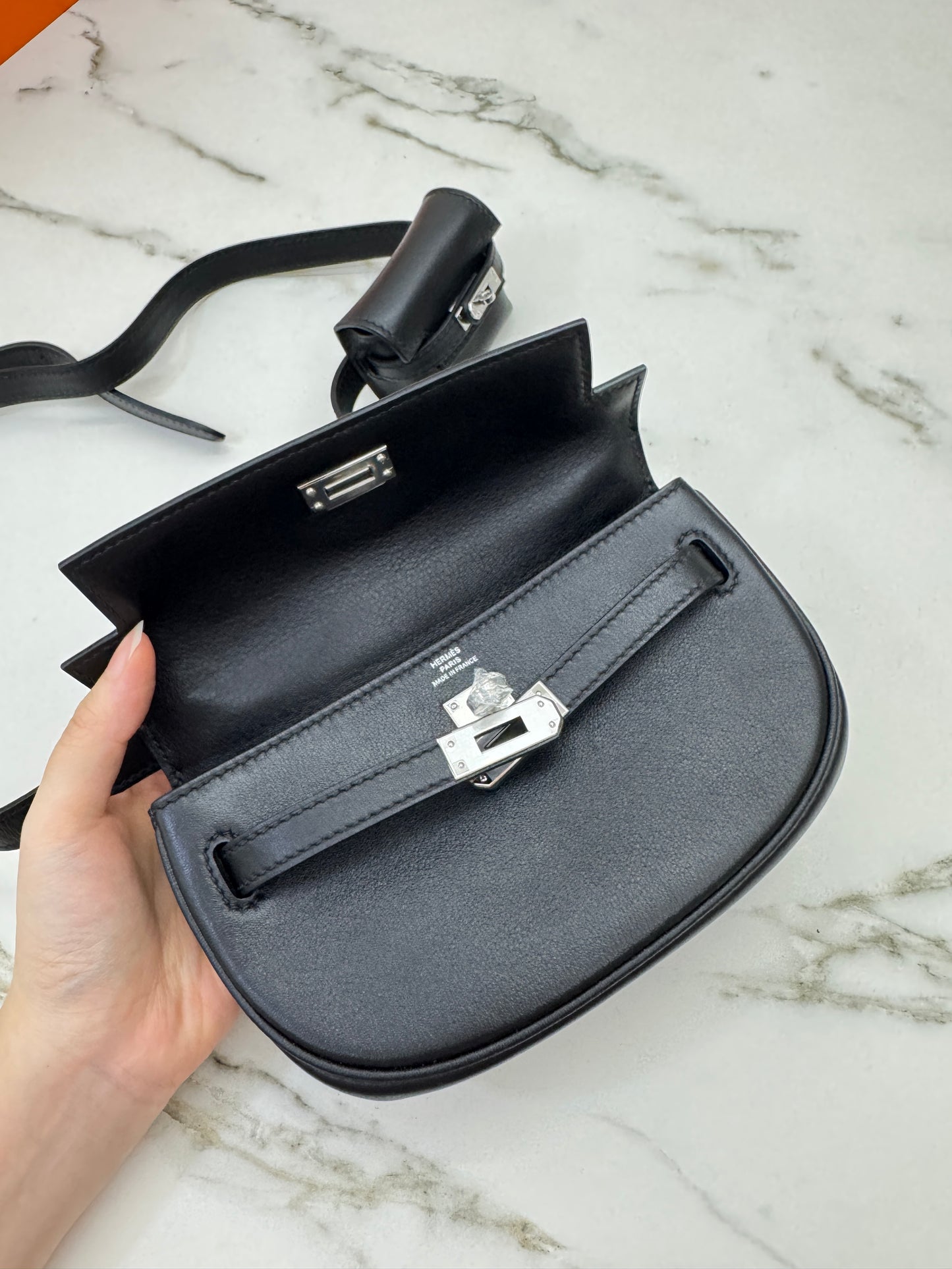 HERMES Kelly Moove 黑銀 Swift Noir PHW