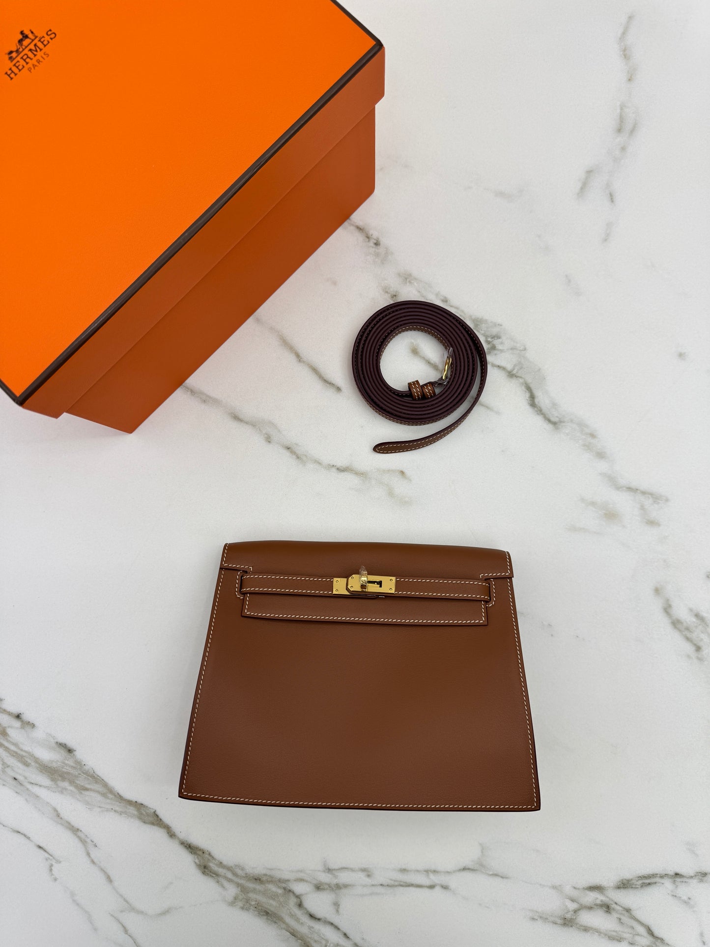 HERMES Kelly Danse 金棕色金扣 Swift Gold GHW