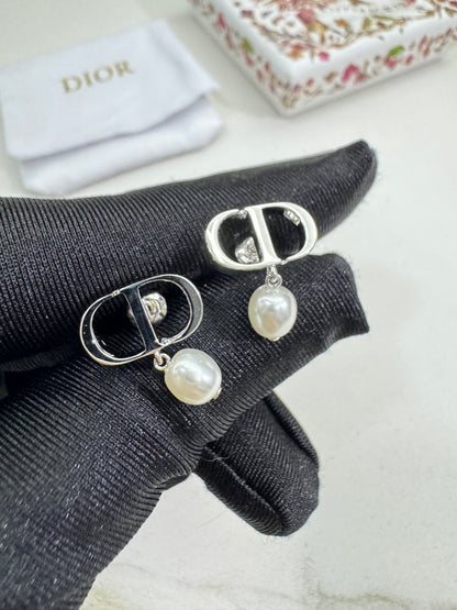DIOR CD Petit 珍珠耳環 銀色