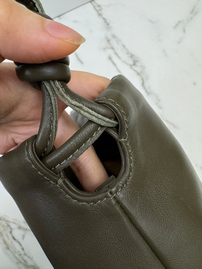 LOEWE Flamenco Purse Medium 卡其綠