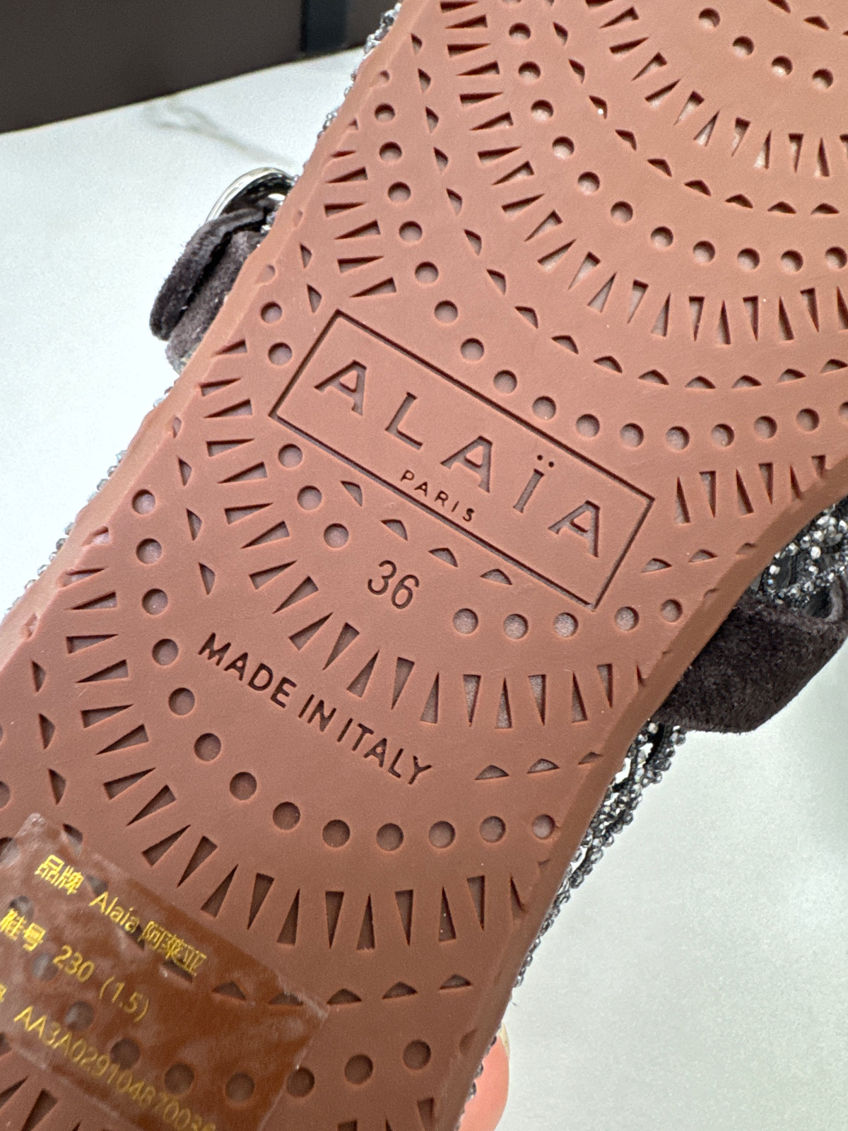 ALAIA 水鑽魚網鞋 深棕色￼
