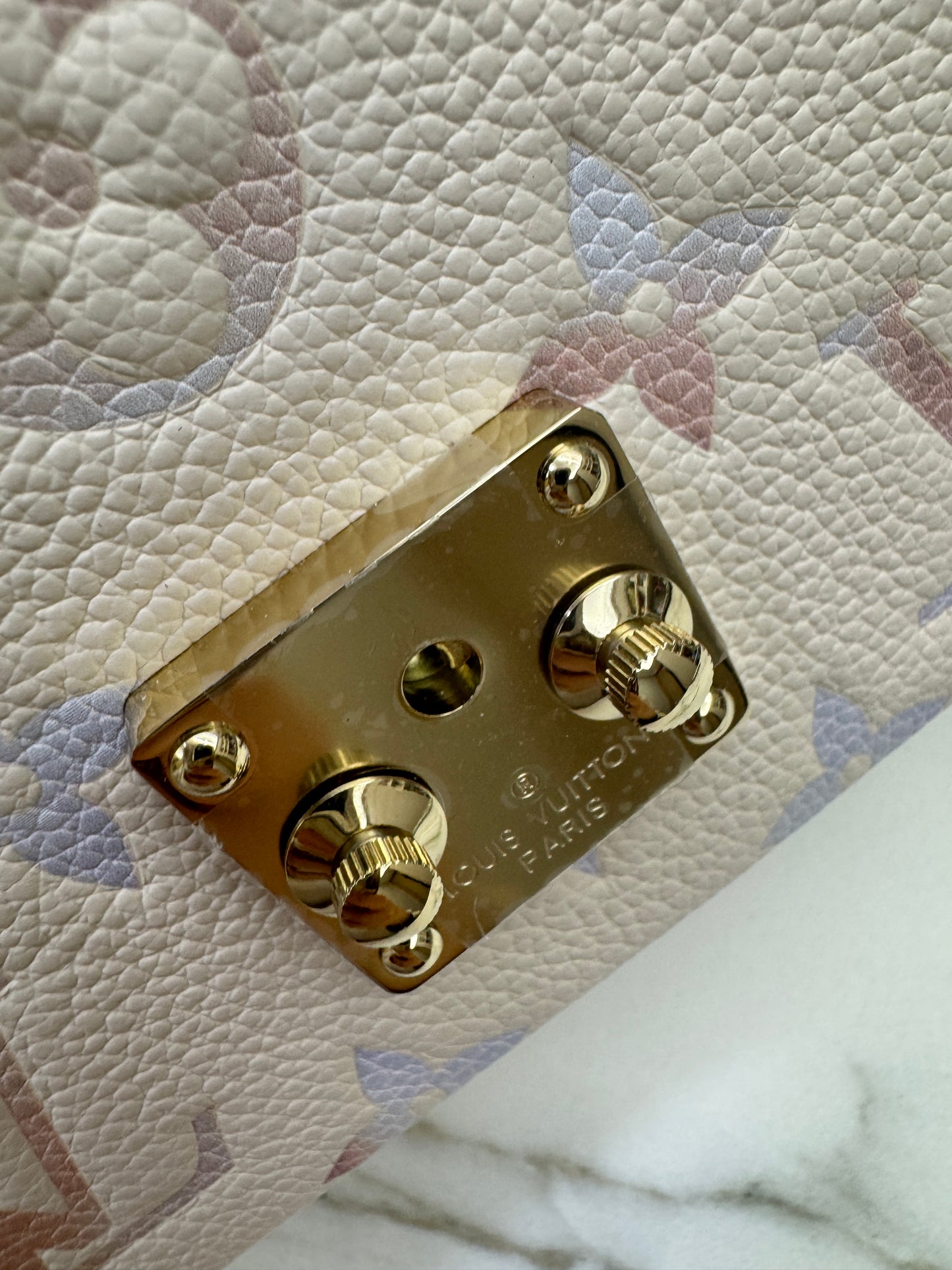 LV Pochette Metis East-West 漸變紫