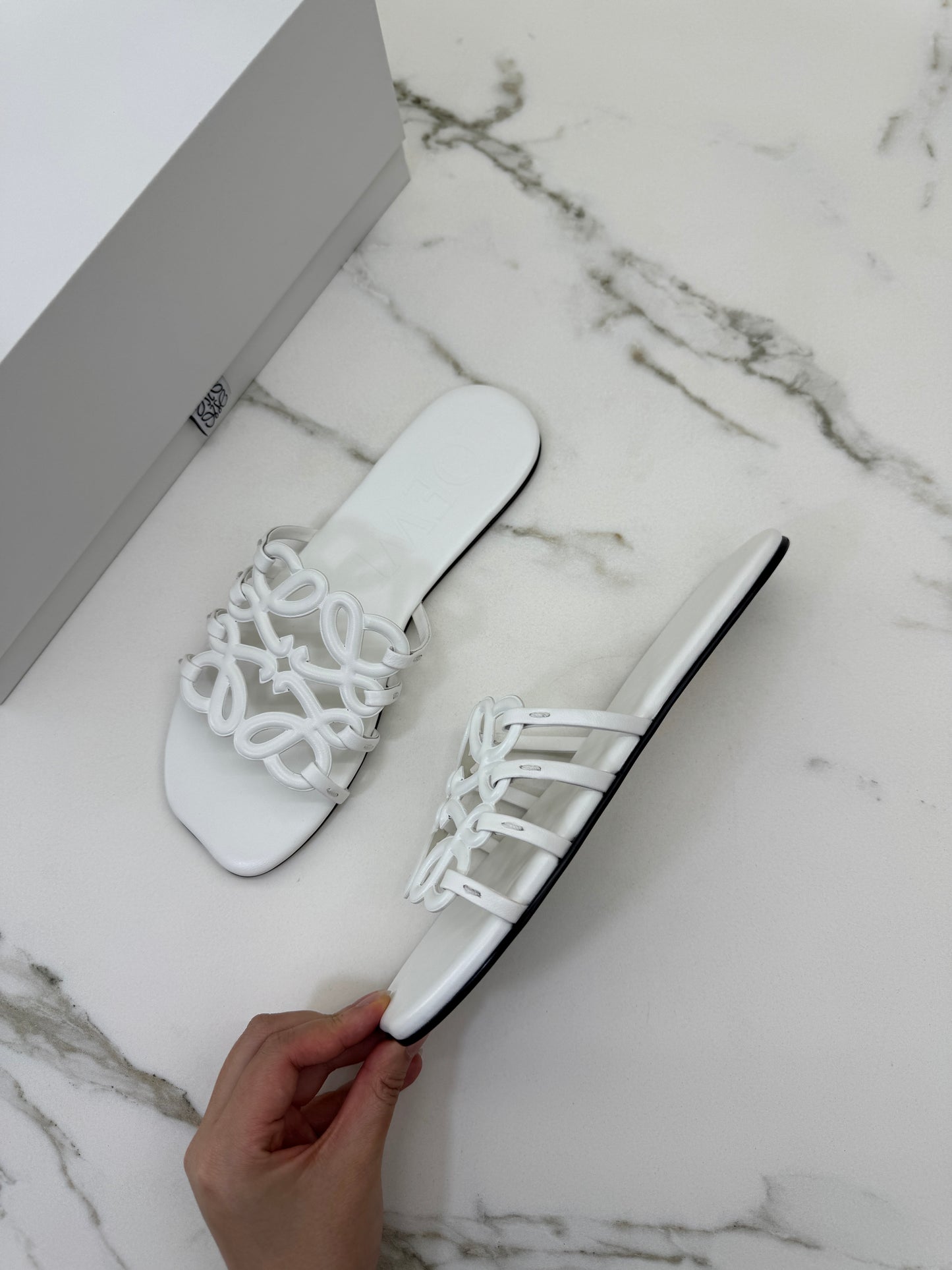 LOEWE Anagram 拖鞋