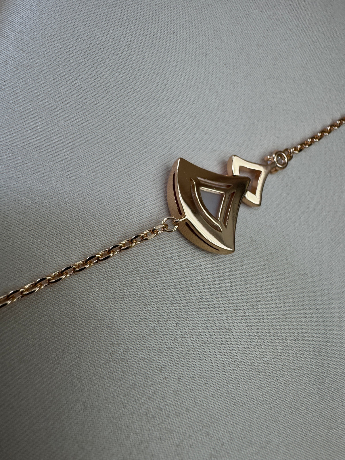BVLGARI Diva’s Dream 手鏈