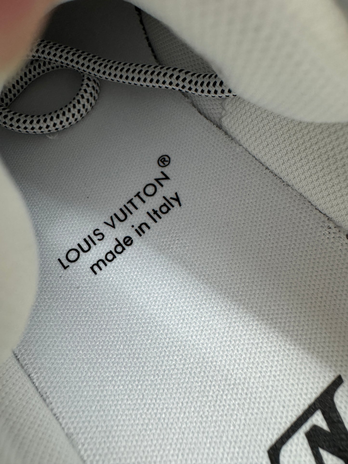 LV Olympia Sneaker 銀色運動鞋