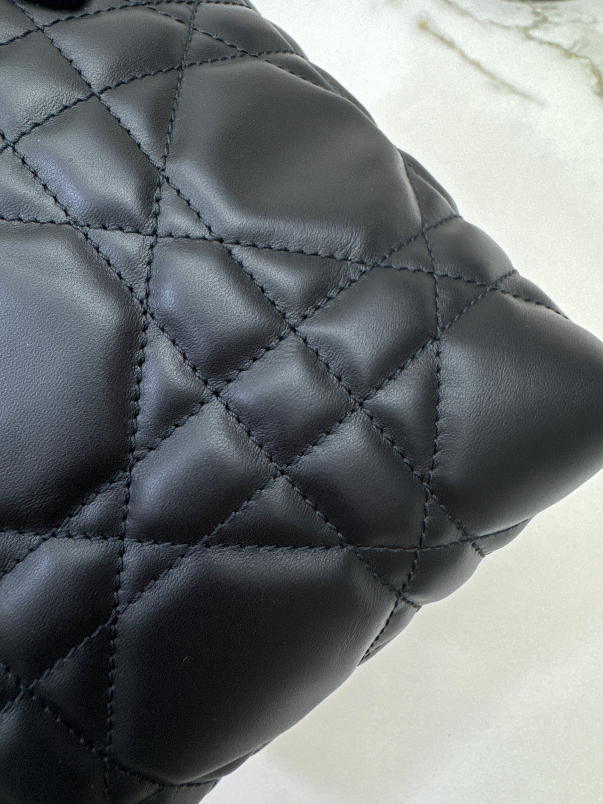 DIOR Toujours Vertical Small Black