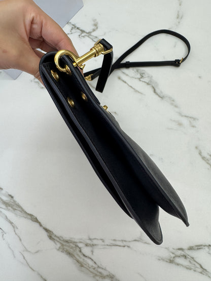 CELINE Soft Triomphe Besace