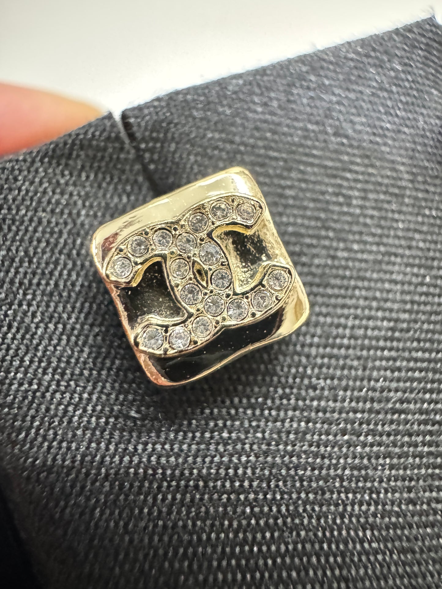 CHANEL 24C 小方塊耳環