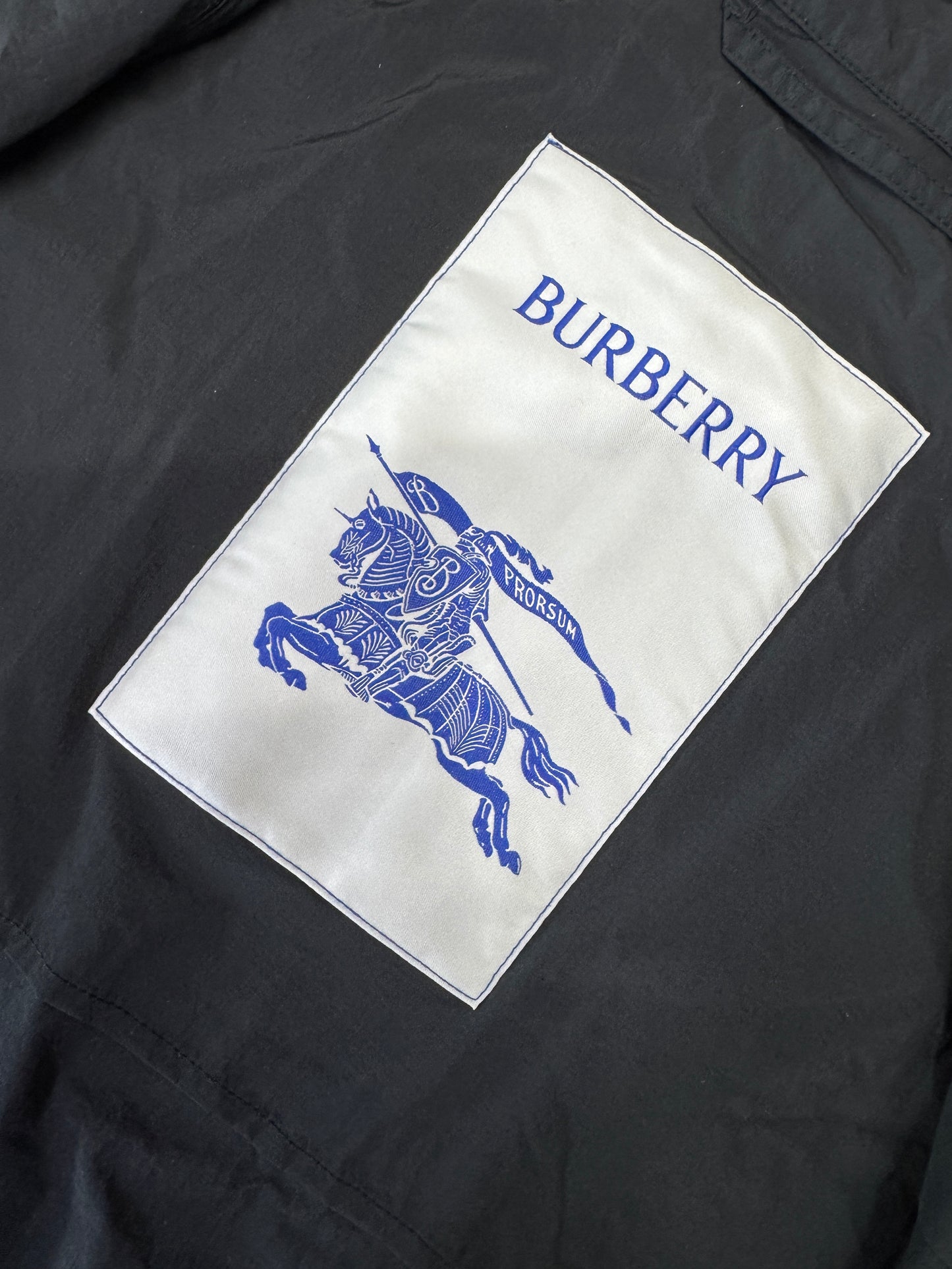 BURBERRY 戰馬風褸 『防風防潑水輕薄』