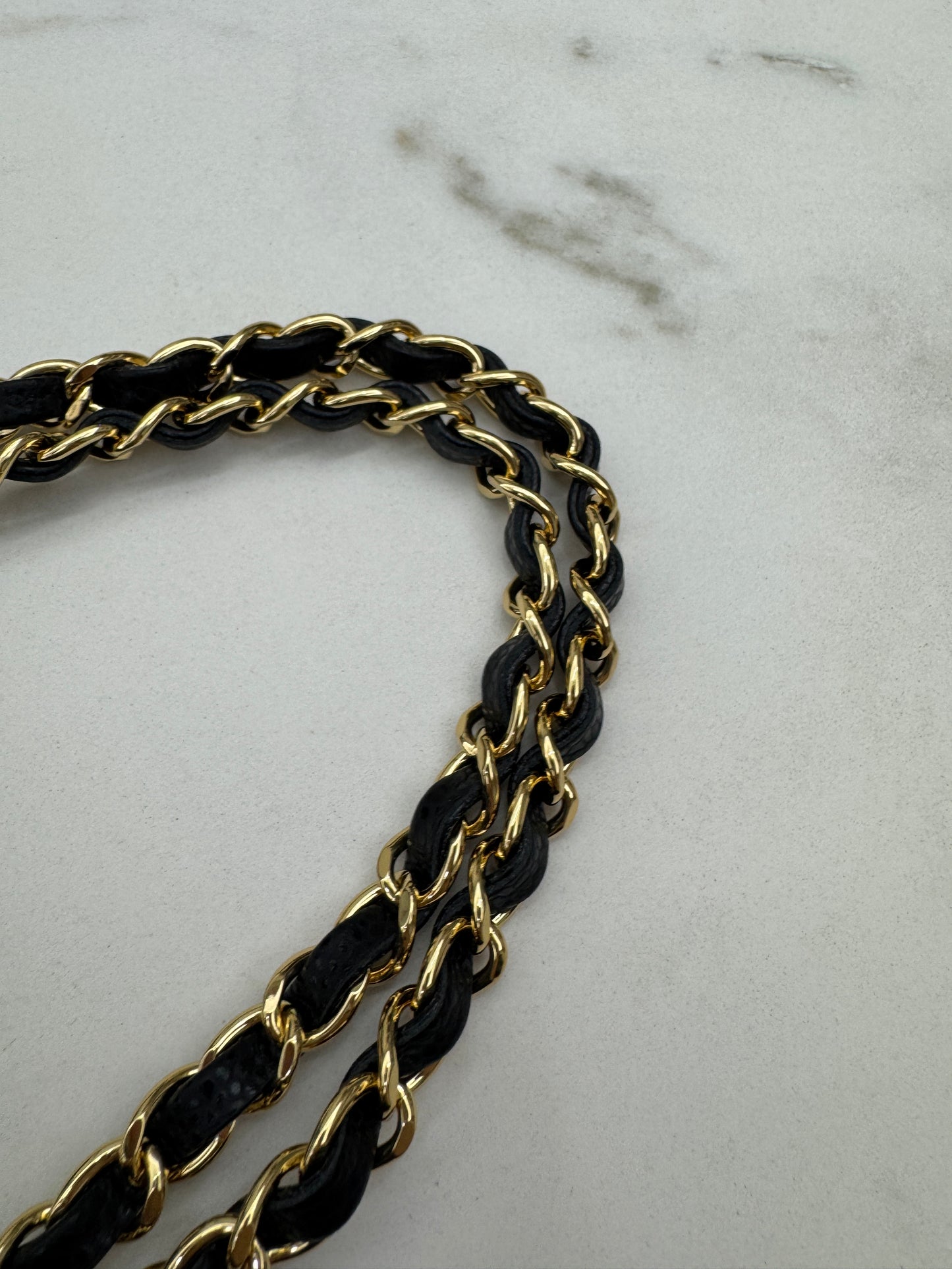 CHANEL CF23 黑金牛 CF Small
