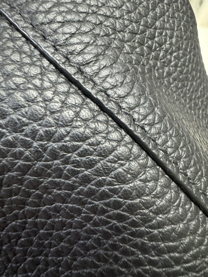 THE ROW Bindle Three Black