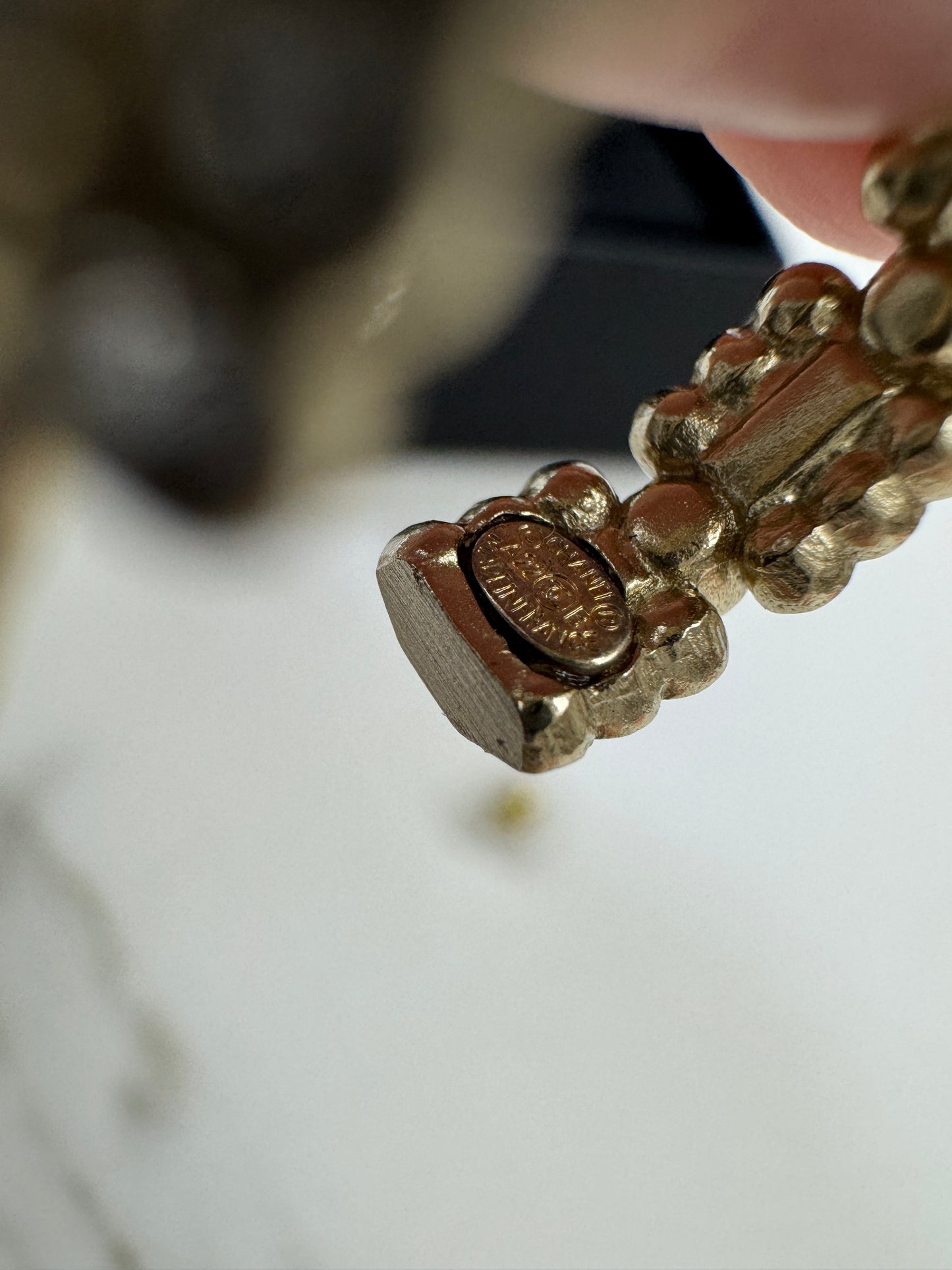 CHANEL 22B 圈型水鑽形珠耳環