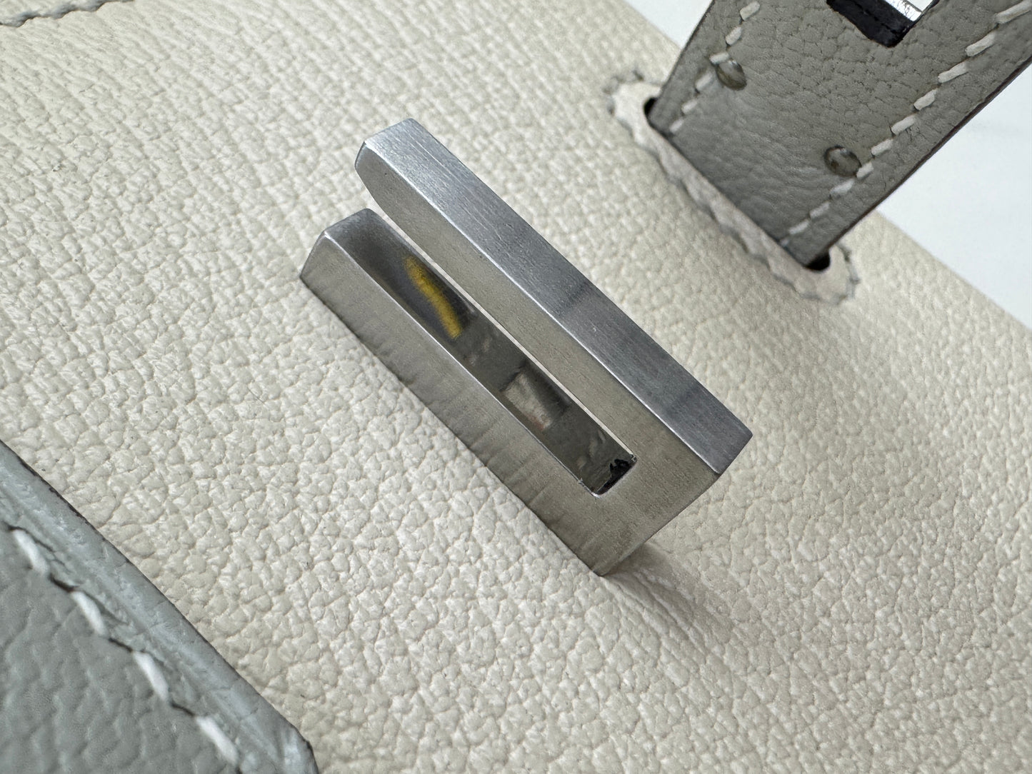HERMES Birkin 30 SO 珍珠灰拼奶昔白山羊皮 拉絲銀扣 Chevre Mysore Gris Pearl x Craie