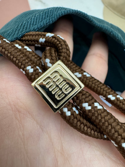 MIU MIU 軟頂鴨舌帽