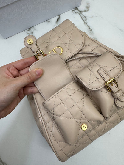 DIOR Caro Backpack Medium 奶茶色