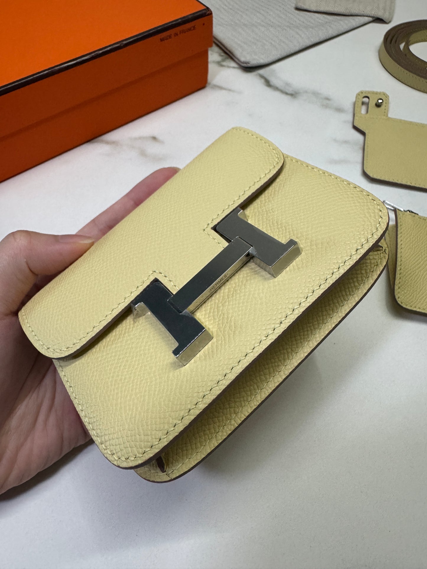 HERMES Constance Slim 米爾頓黃 銀扣 Epsom i8 Jaune Milton PHW