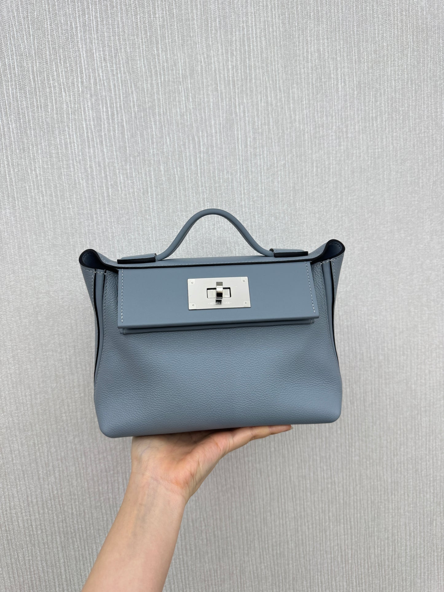 HERMES Mini 2424 亞麻藍銀扣 Evercolor Blue Lin PHW