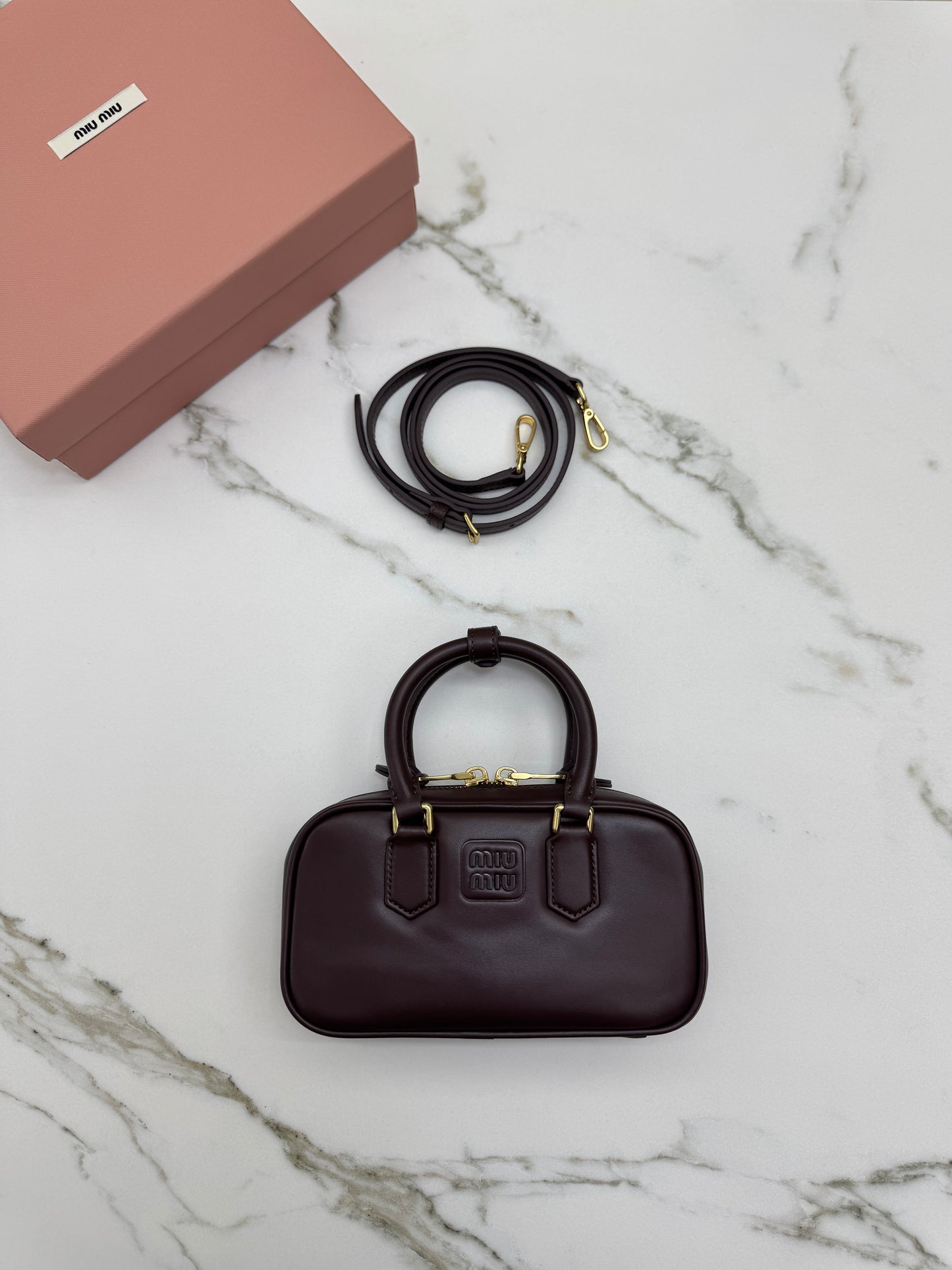 MIU MIU Acardie Regular 石楠木色