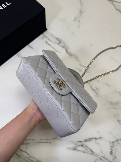CHANEL Mini CF Handle 25P 淺灰色羊皮