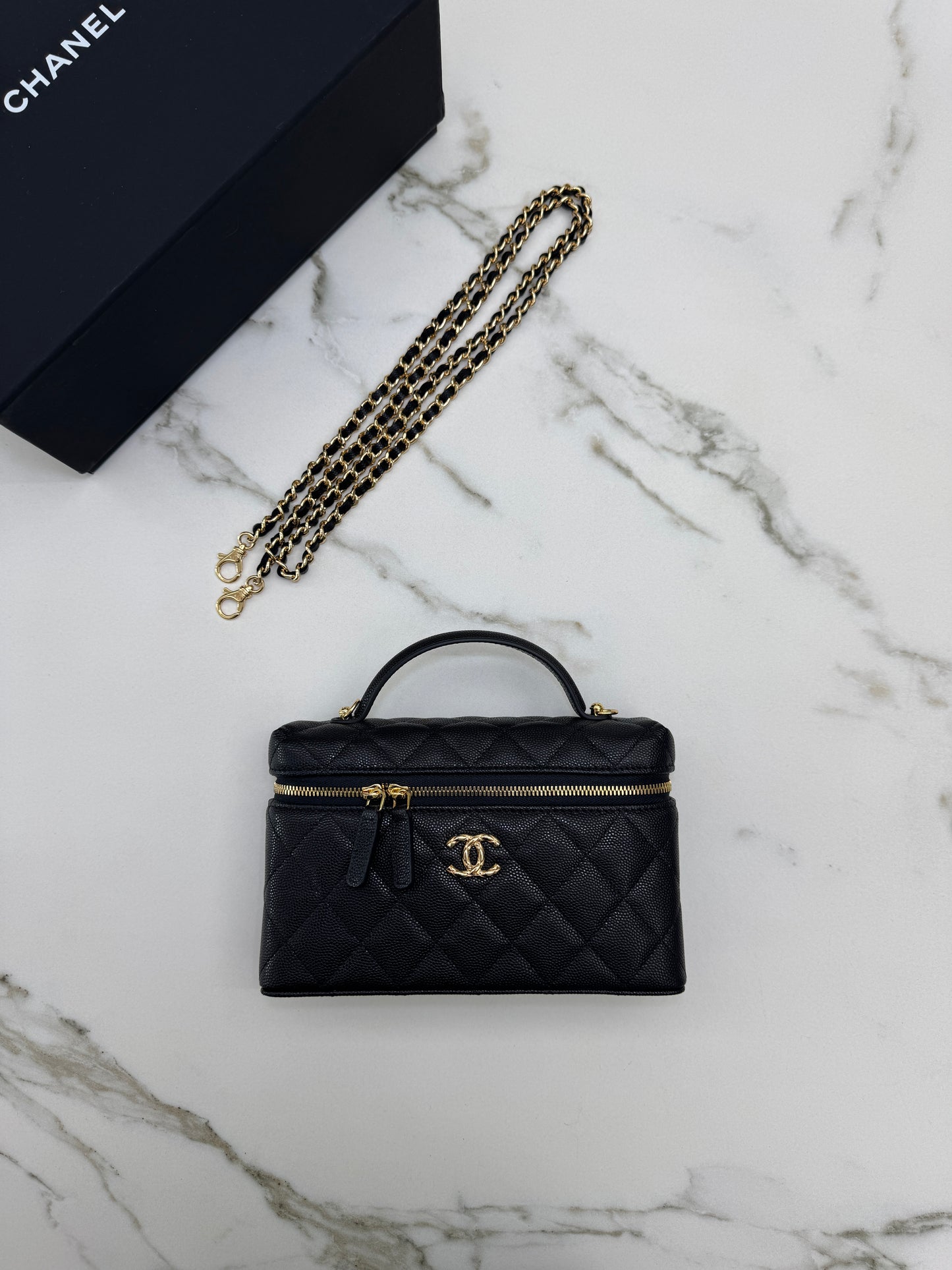CHANEL 26C 菱格紋Logo LP盒子包