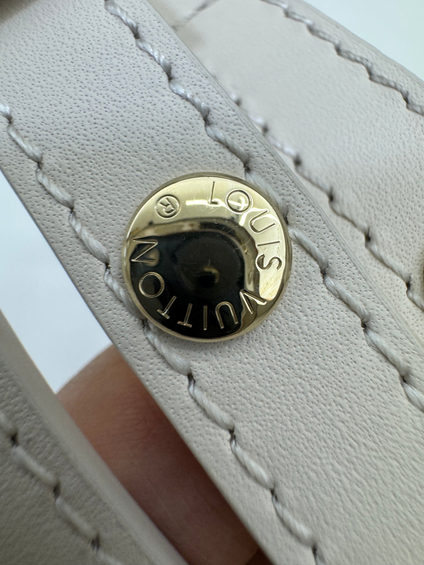 LV Pochette Metis East-West 漸變紫