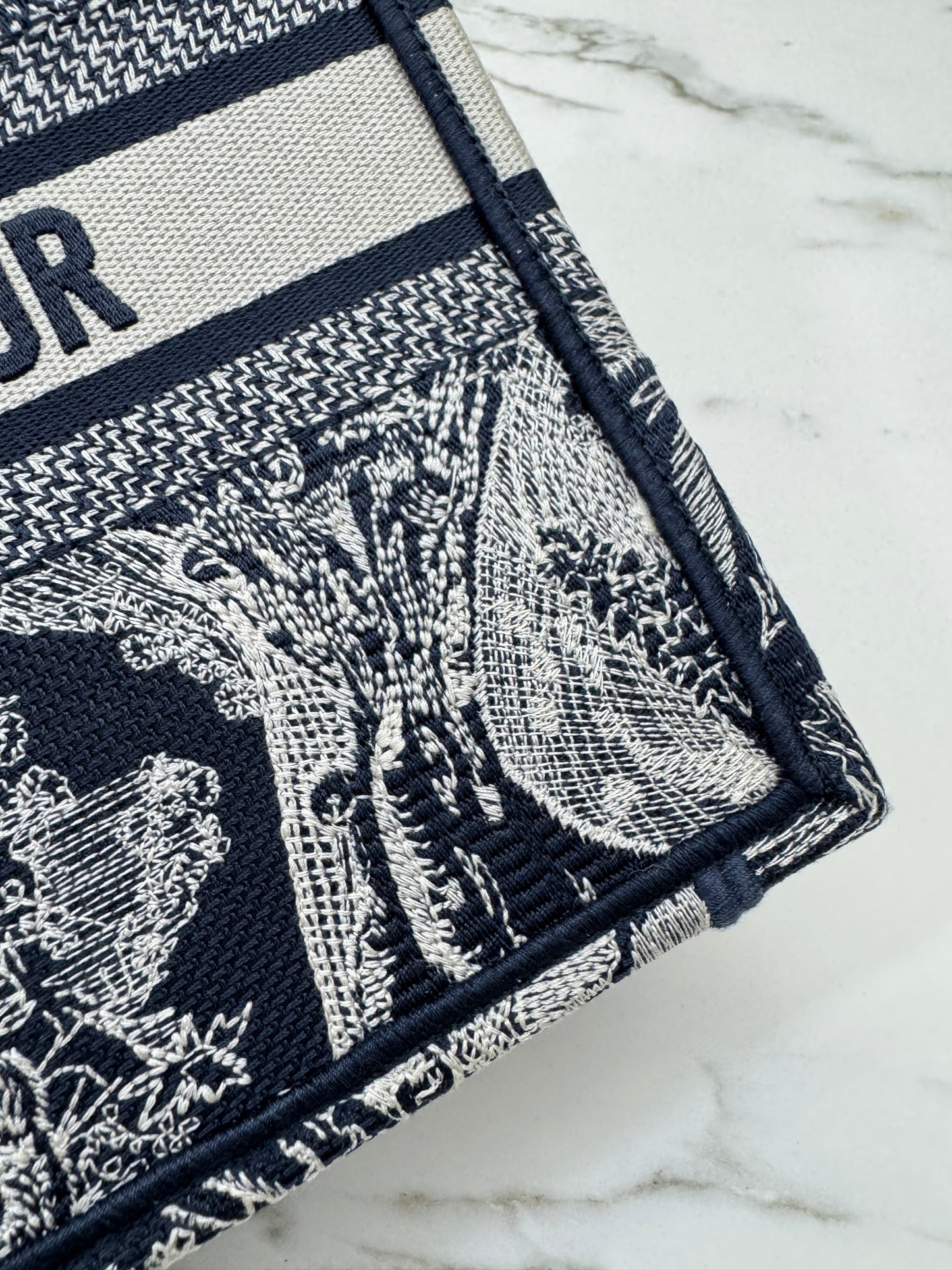 DIOR Book Tote Toile de Jouy Reverse Small