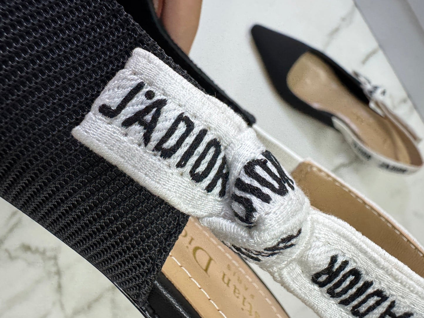 DIOR J'adior 科技布貓跟鞋