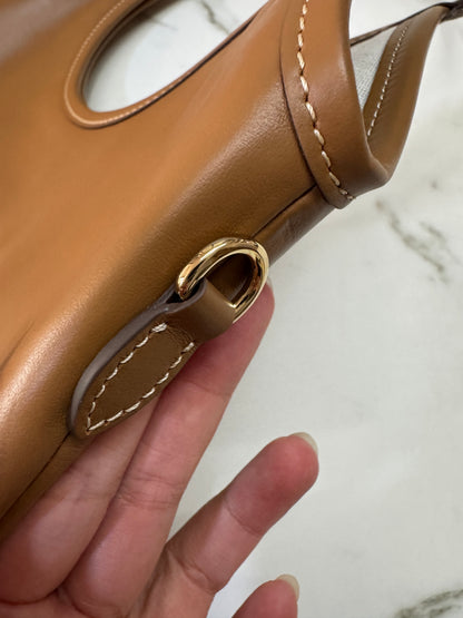 MIU MIU Ivy Tote Regular 淺棕色
