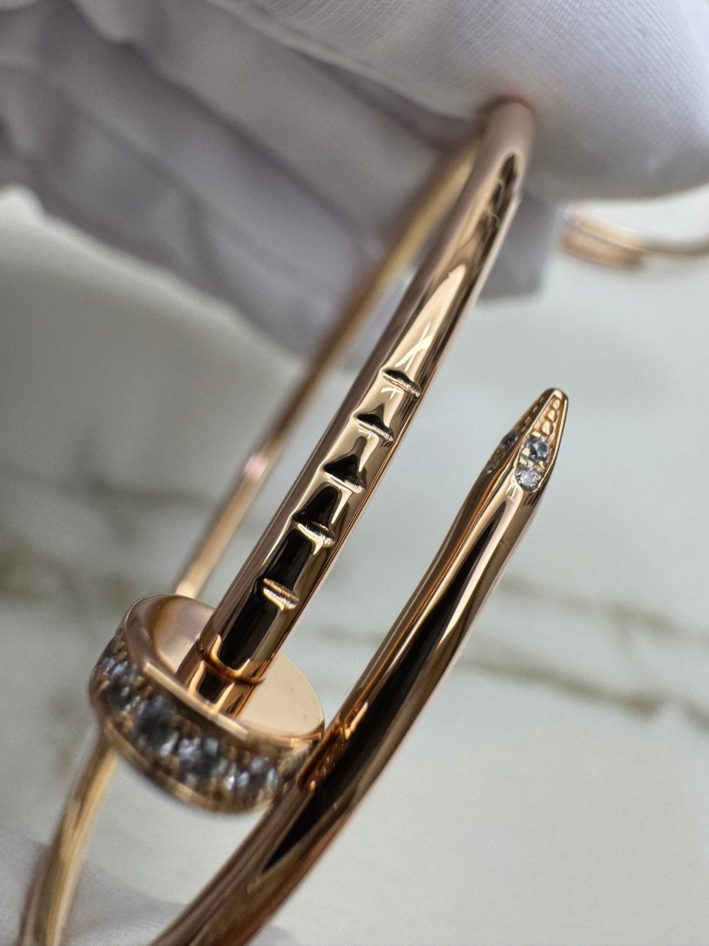 CARTIER Juste un Clou 窄版釘子手鐲 玫瑰金帶鑽