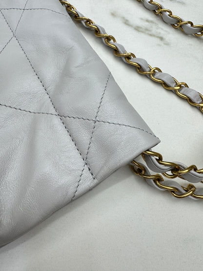 CHANEL 22Bag Small 25S淺灰色