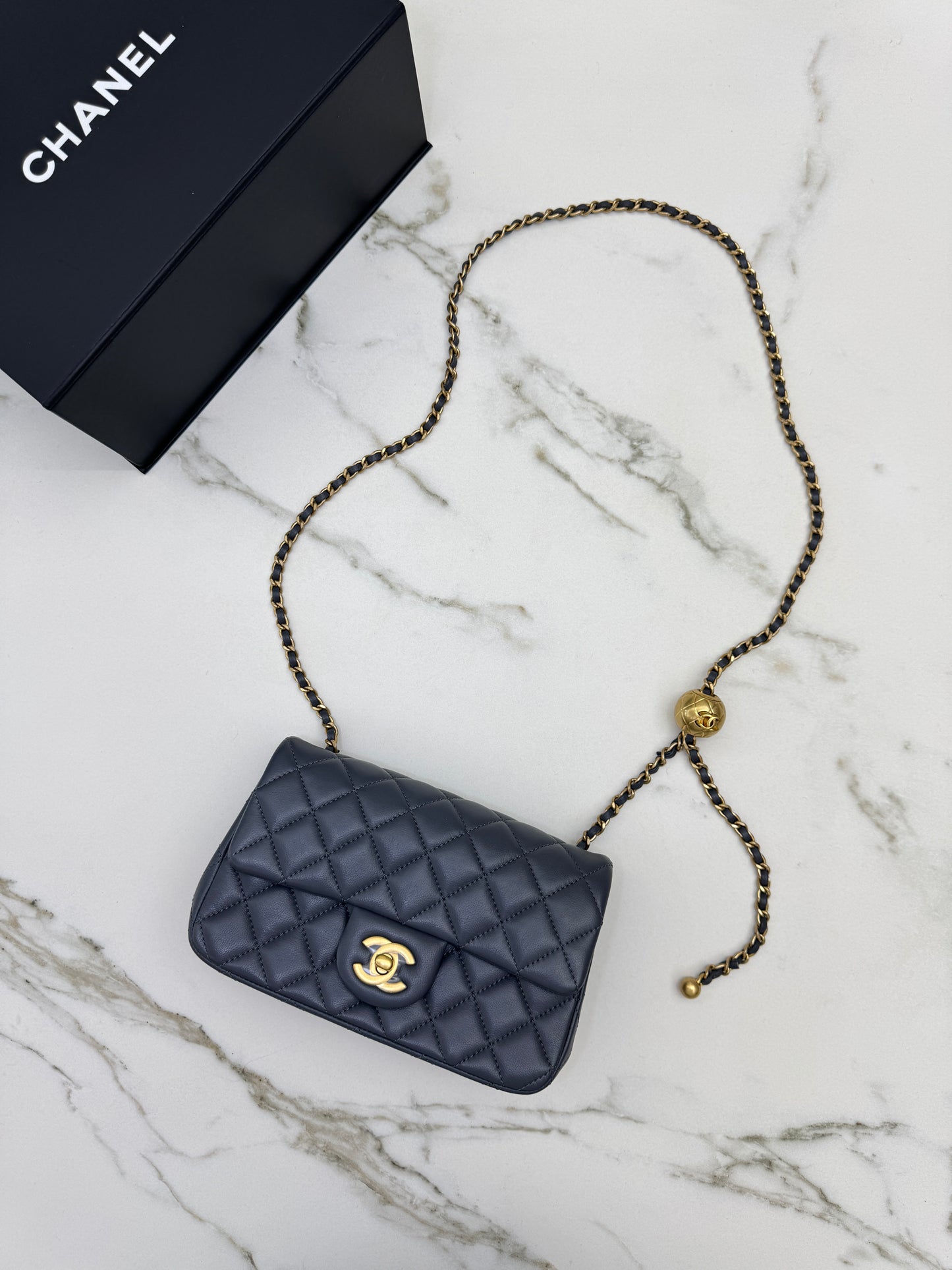 CHANEL 金球 Mini CF20 石墨灰 深灰羊皮