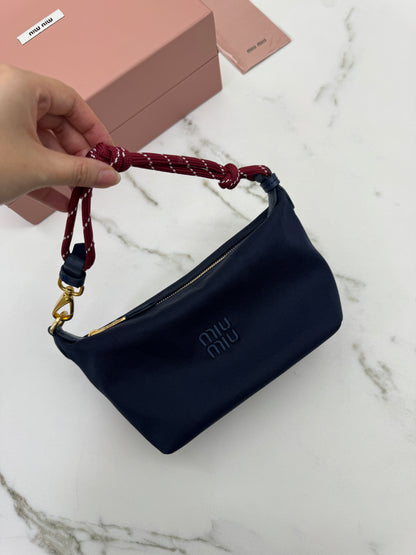 MIU MIU 布款飯盒包 深藍色