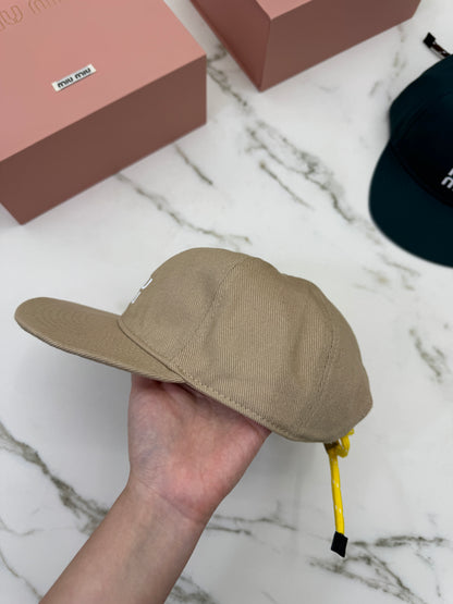 MIU MIU 軟頂鴨舌帽