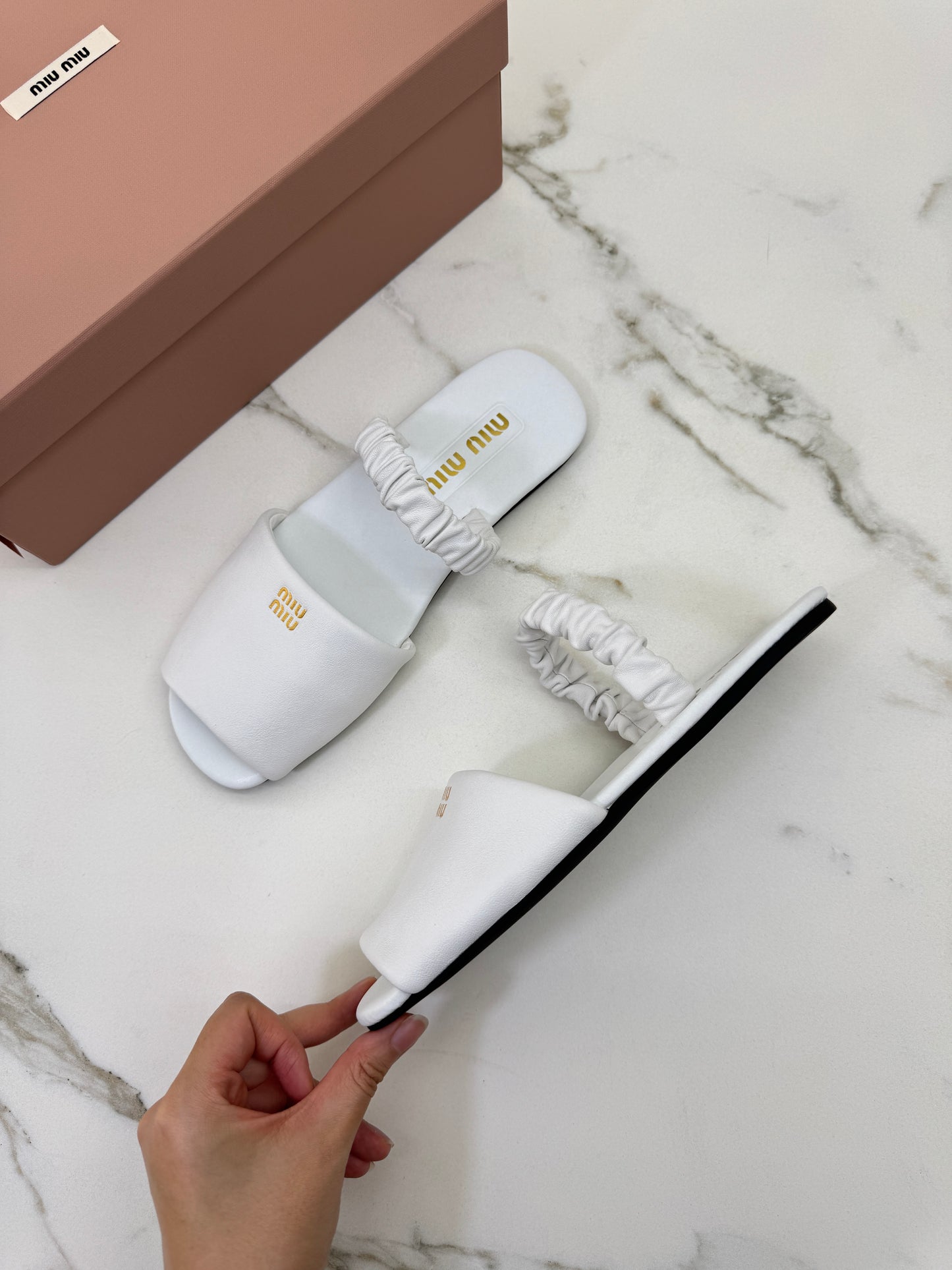 MIU MIU 兩穿魚嘴涼鞋 白色