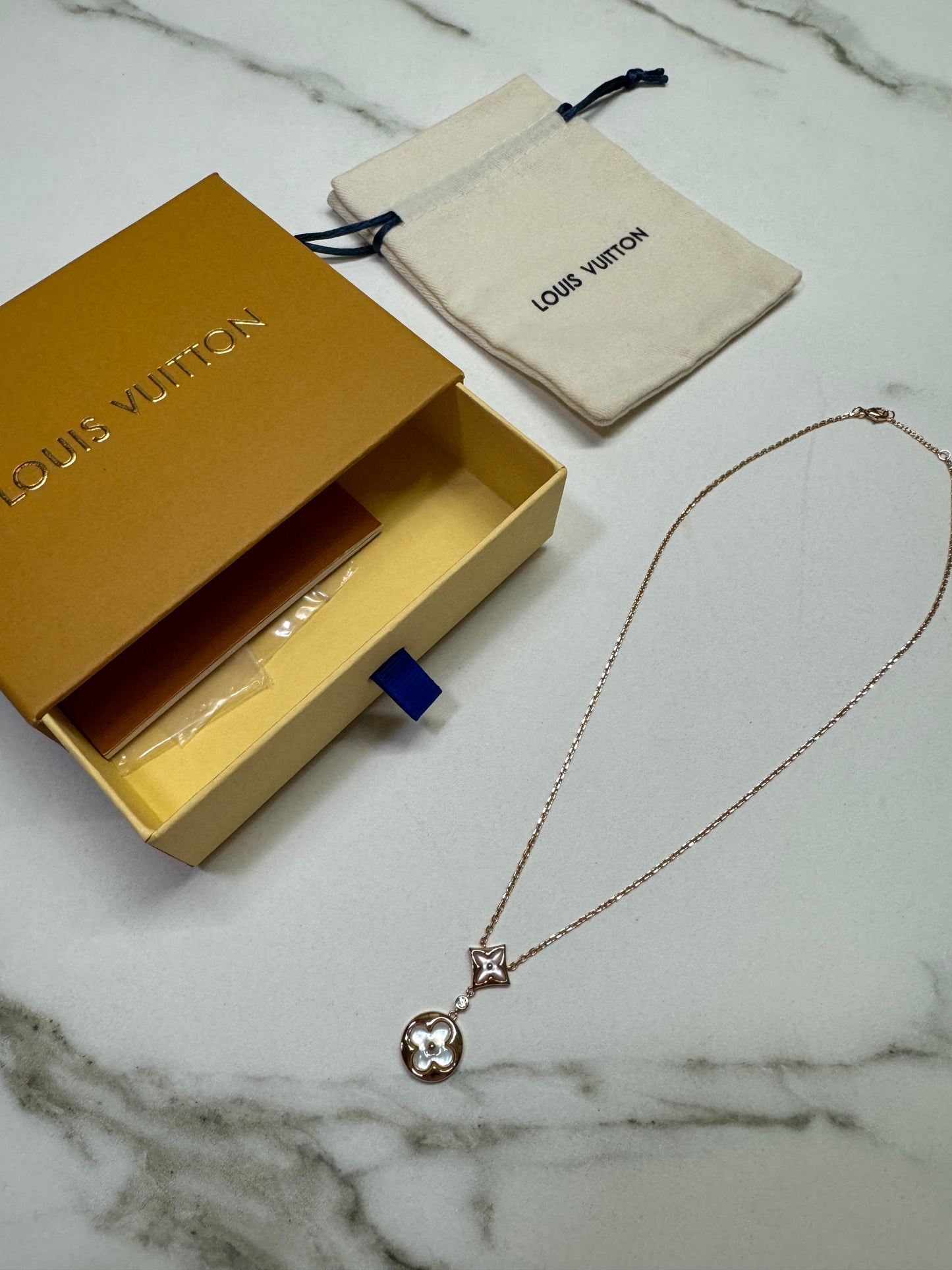LV Color Blossom 粉貝母x白貝母 玫瑰金項鏈