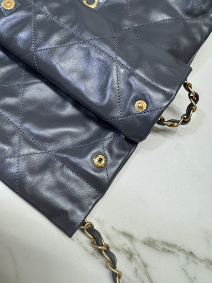 CHANEL 22Bag 小號 深灰色