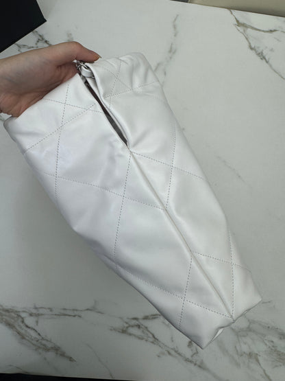 CHANEL 22Bag Small 白銀