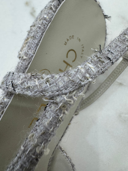 CHANEL 25B 灰白色金絲線Tweed Slingback