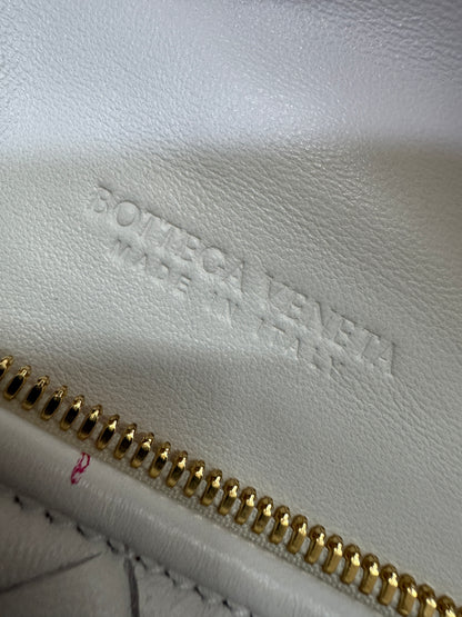 BV Jodie Small 白色