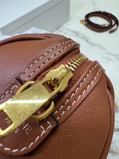 CELINE Triomphe Boston 棕色