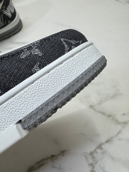 LV Trainer 25年灰牛仔