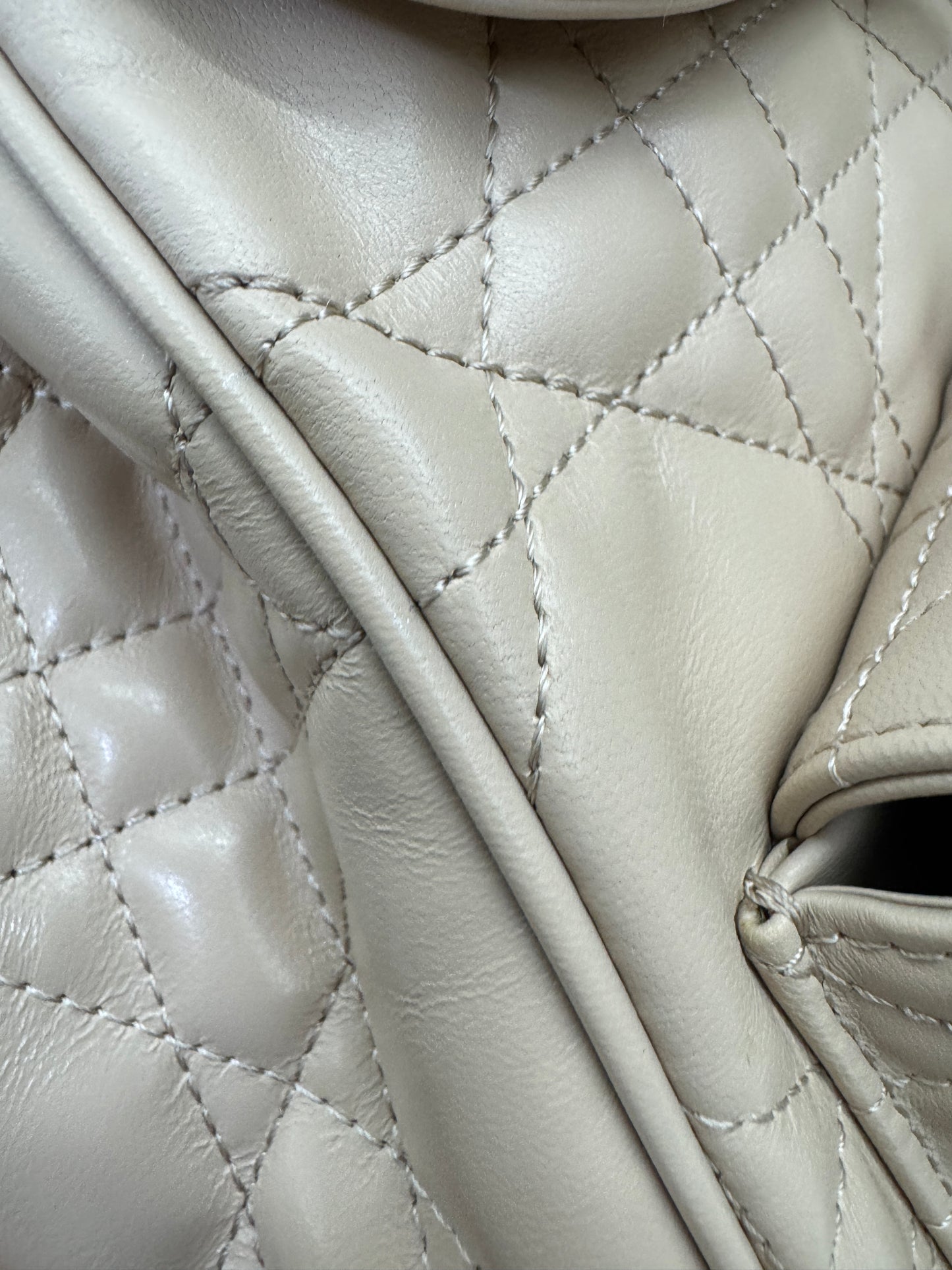 DIOR Caro Backpack Medium 奶茶色