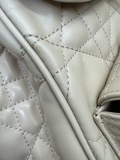 DIOR Caro Backpack Medium 奶茶色