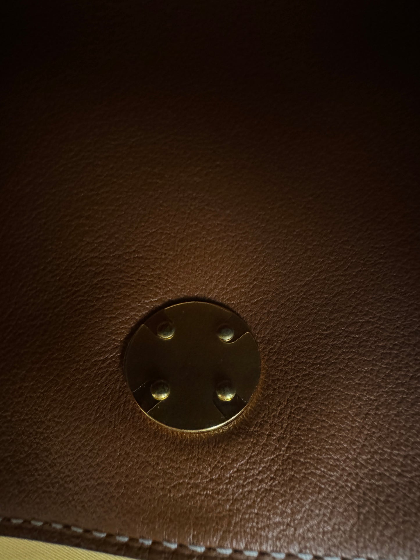 HERMES Mini Lindy 金棕金扣 Gold TC GHD