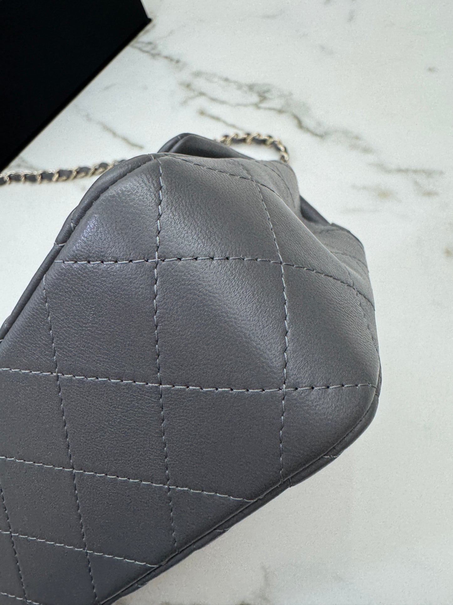 CHANEL Mini CF 深灰色羊皮淺金扣